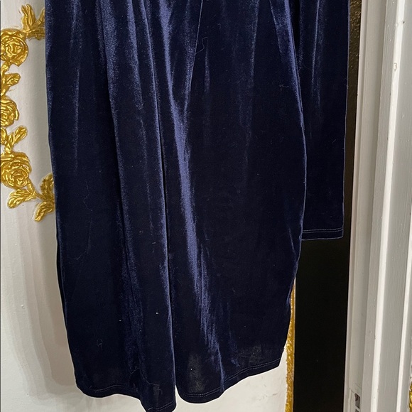 ASTR The Label Blue Velvet One Shoulder Dress Size M - Picture 10 of 10